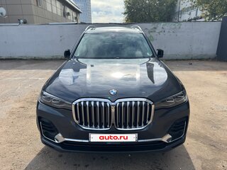2020 BMW X7 40i I (G07), серый, 5750000 рублей, вид 2