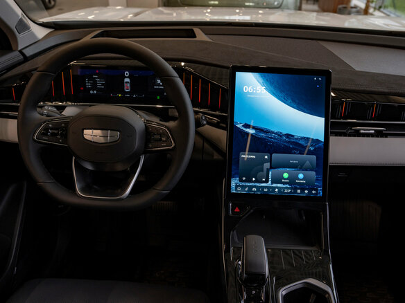 2026 Geely Atlas II, белый, 3904990 рублей - вид 32