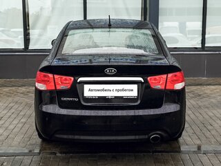 2011 Kia Cerato 6-speed II, чёрный, 799000 рублей, вид 4