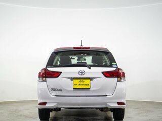 2018 Toyota Corolla Fielder XI (E160, E170) Рестайлинг 2, белый, 1449000 рублей, вид 5