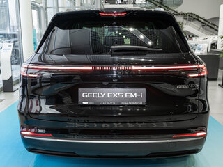 2026 Geely EX5 Гибрид EM-R, чёрный, 3829990 рублей, вид 5