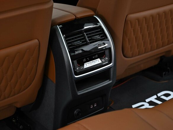2026 BMW X7 40d I (G07) Рестайлинг, серый, 18600000 рублей - вид 30