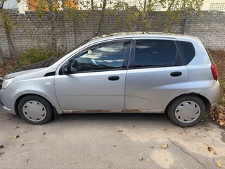 2008 Chevrolet Aveo I Рестайлинг, серебристый, 220000 рублей, вид 5