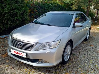 2014 Toyota Camry VII (XV50), серый, 1890000 рублей, вид 1