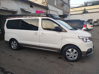 2018 Hyundai Grand Starex I Рестайлинг 2, белый, 4000000 рублей, вид 5