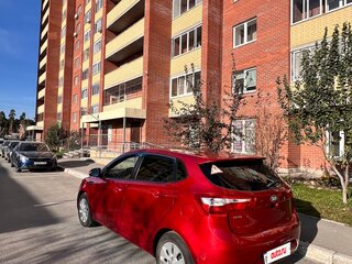 2013 Kia Rio 5-speed III, красный, 790000 рублей, вид 5