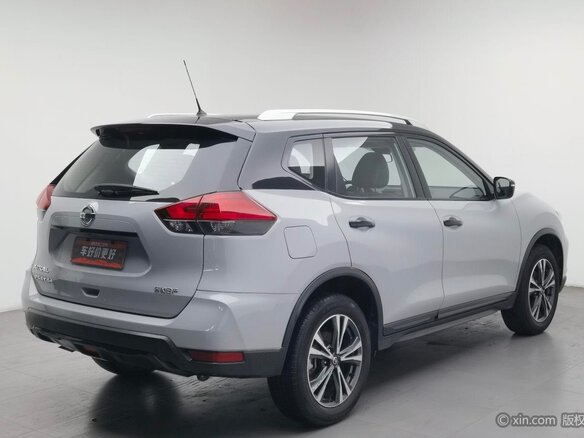 2023 Nissan X-Trail III Рестайлинг, серый, 1700000 рублей - вид 2