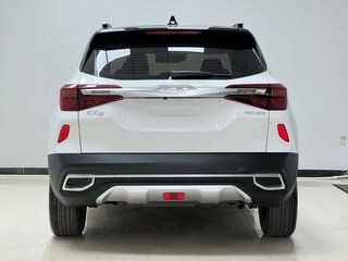 2022 Kia KX3, белый, 1240000 рублей, вид 5