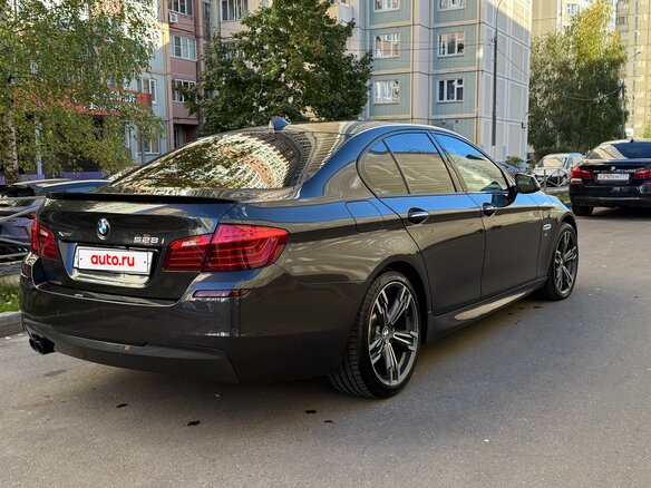 2014 BMW 5 серии 528i xDrive VI (F10/F11/F07) Рестайлинг, серый, 2150000 рублей - вид 3