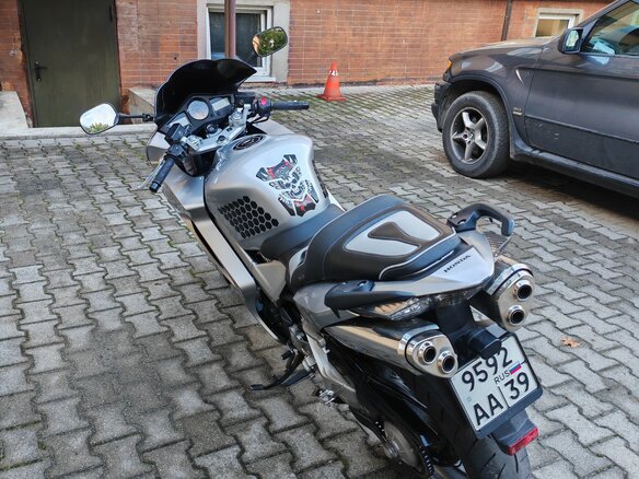 2005 Honda VFR 800, серый, 400000 рублей - вид 7