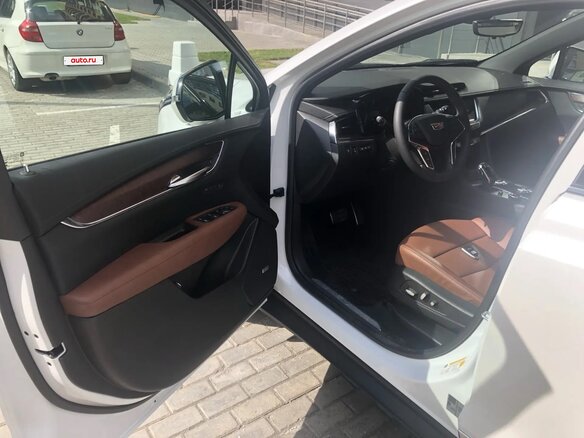 2021 Cadillac XT5 I Рестайлинг, белый, 4100000 рублей - вид 7