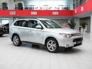 2013 Mitsubishi Outlander III, серебристый, 1200000 рублей, вид 3