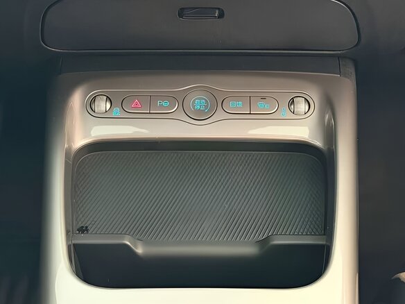 2025 BYD Dolphin 45.12 kWh I Рестайлинг, бежевый, 1980000 рублей - вид 9