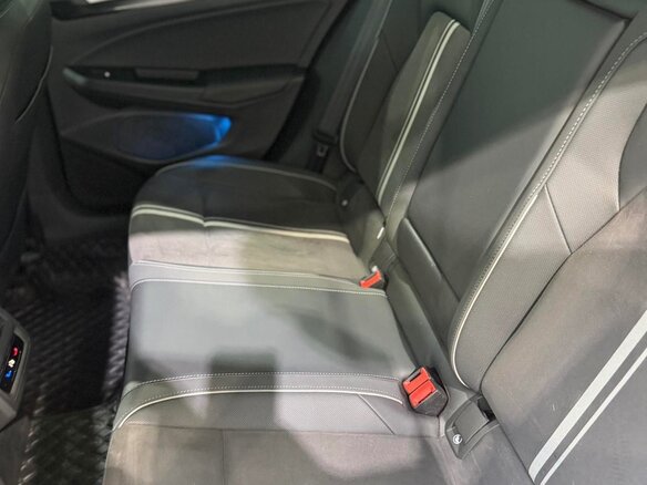 2023 Volkswagen Golf VIII, чёрный, 1650000 рублей - вид 11