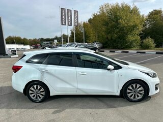 2018 Kia Ceed II Рестайлинг, белый, 1569000 рублей, вид 4