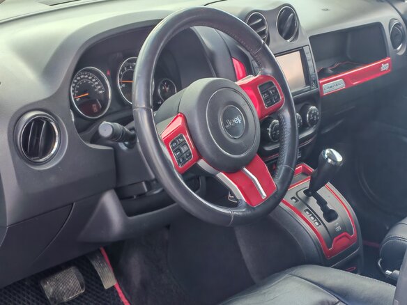 2013 Jeep Compass I Рестайлинг 2, белый, 1150000 рублей - вид 4