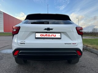 2024 Chevrolet Trax II, белый, 1980000 рублей, вид 2