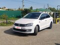 2018 Volkswagen Polo V Рестайлинг, белый, 1050000 рублей