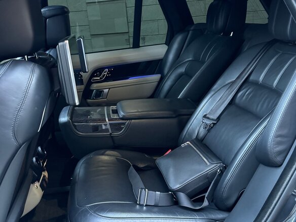 2019 Land Rover Range Rover IV Рестайлинг, серый, 5700000 рублей - вид 22