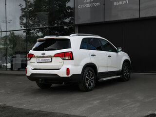 2018 Kia Sorento II Рестайлинг, белый, 2699000 рублей, вид 4