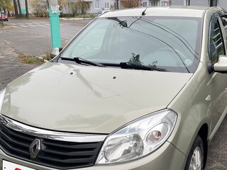 2013 Renault Sandero I, бежевый, 680000 рублей, вид 1