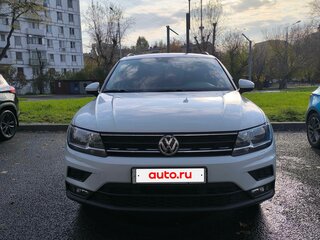 2017 Volkswagen Tiguan II, белый, 2400000 рублей, вид 3