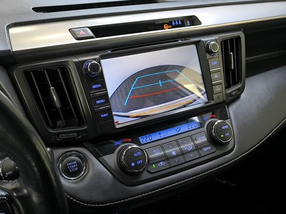 2017 Toyota RAV4 IV (XA40) Рестайлинг, белый, 2490000 рублей - вид 11