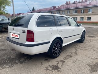 2006 Skoda Octavia I (A4) Рестайлинг, белый, 600000 рублей, вид 3