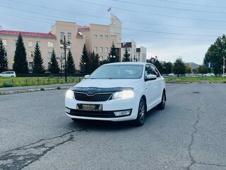 2017 Skoda Rapid I, белый, 899999 рублей, вид 2