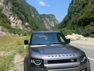 2021 Land Rover Defender 110 II, серый, 7350000 рублей, вид 1