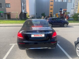 2020 Mercedes-Benz E-Класс 200 V (W213, S213, C238), чёрный, 2300000 рублей, вид 3