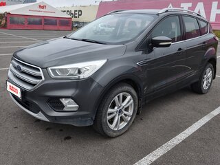2017 Ford Kuga II Рестайлинг, серый, 1750000 рублей, вид 1