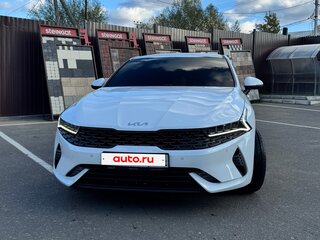 2021 Kia K5 III, белый, 2690000 рублей, вид 1