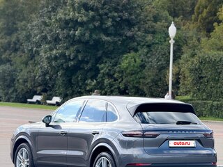 2018 Porsche Cayenne III, серый, 7450000 рублей, вид 3