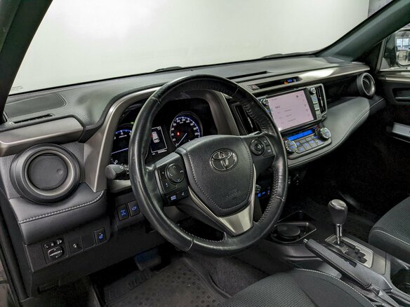 2018 Toyota RAV4 IV (XA40) Рестайлинг, чёрный, 2790000 рублей - вид 12