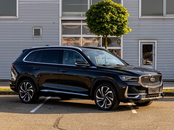 2025 Geely Monjaro I Рестайлинг, чёрный, 3295000 рублей - вид 2