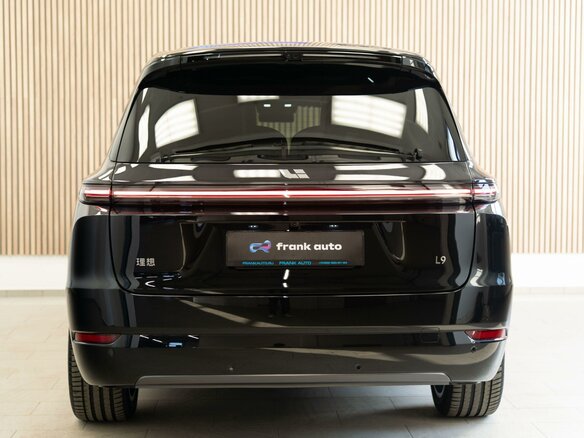 2025 Li Auto (Lixiang) L9 52.3 kWh I Рестайлинг, чёрный - вид 17