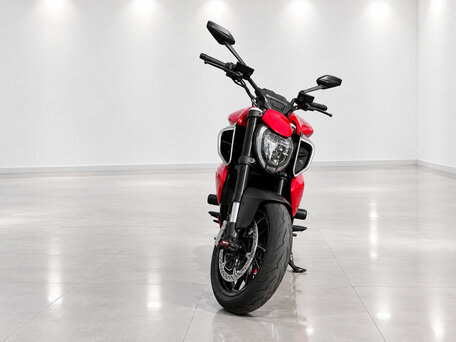 2023 Ducati Diavel V4, красный, 2531832 рублей, вид 2