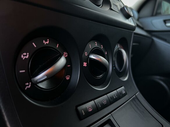 2011 Mazda 3 II (BL), белый, 675000 рублей - вид 26