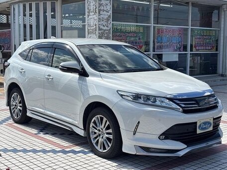 2018 Toyota Harrier III (XU60) Рестайлинг, белый, 2390000 рублей, вид 1
