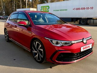 2021 Volkswagen Golf VIII, красный, 2199999 рублей, вид 2