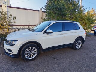 2019 Volkswagen Tiguan II, белый, 2200000 рублей, вид 4