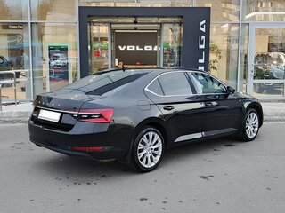 2021 Skoda Superb III Рестайлинг, чёрный, 2650000 рублей, вид 5