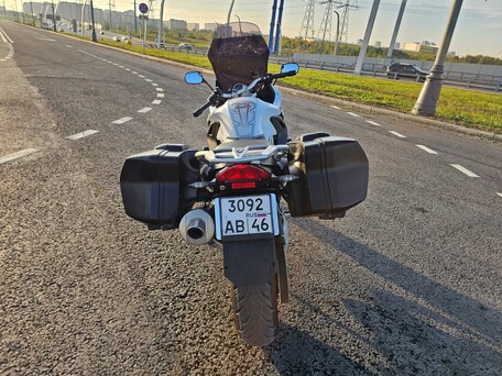 2013 BMW F 800 GT, белый, 650000 рублей, вид 4