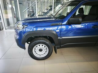2026 Lada (ВАЗ) Niva Travel I Рестайлинг, синий, 1439000 рублей, вид 3