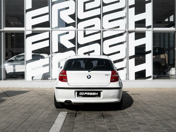 2008 BMW 1 серии 116i I (E81/E82/E87/E88) Рестайлинг, белый, 608000 рублей - вид 3