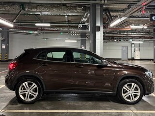 2017 Mercedes-Benz GLA 250 I (X156) Рестайлинг, коричневый, 2290000 рублей, вид 4