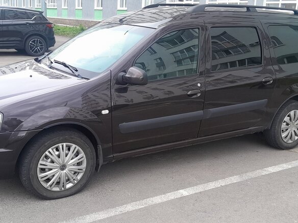 2014 Lada (ВАЗ) Largus I, коричневый, 680000 рублей