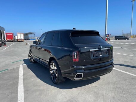 2025 Rolls-Royce Cullinan I Рестайлинг (Series II), чёрный, 69000000 рублей, вид 5