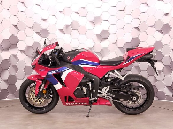 2021 Honda CBR 600RR, красный, 1199000 рублей - вид 3